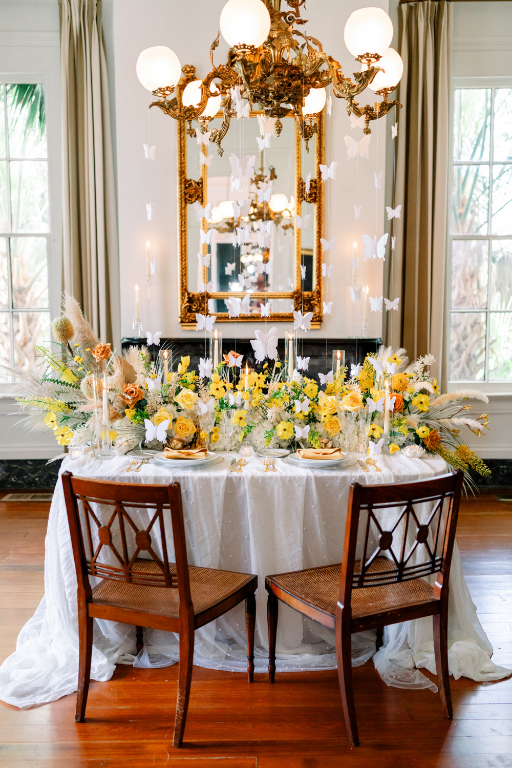 butterfly sweetheart table at derbes mansion