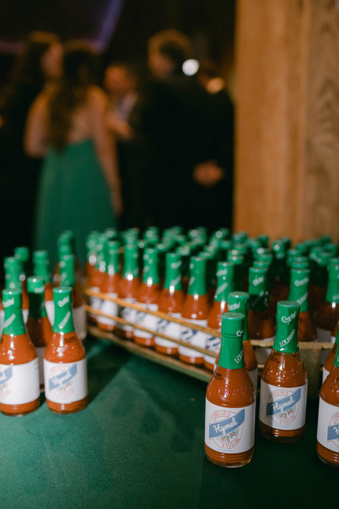 hot sauce wedding favors
